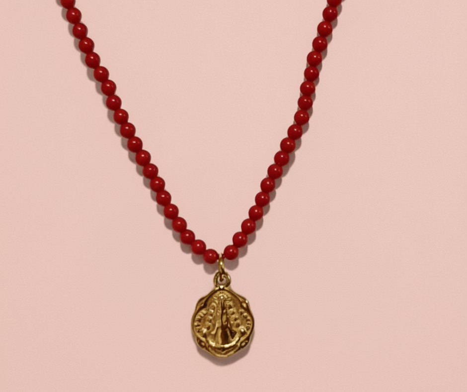 Collar Virgen del Rocio Rojo